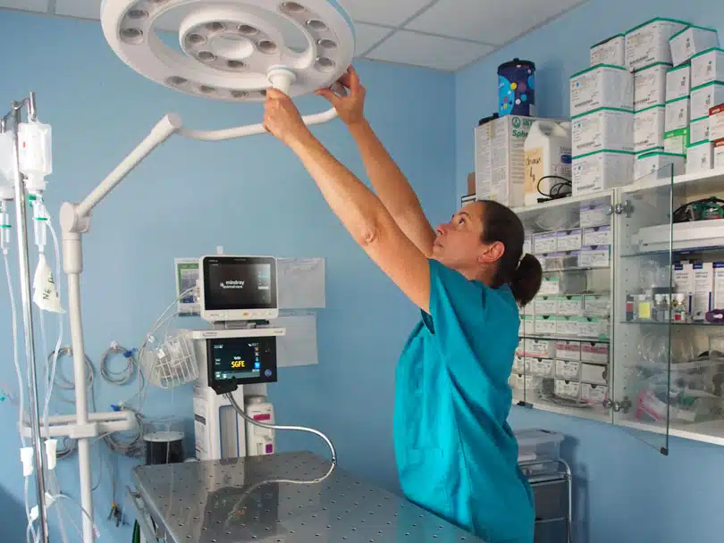 Salle de chirurgie de la clinique des Prés à Issoire